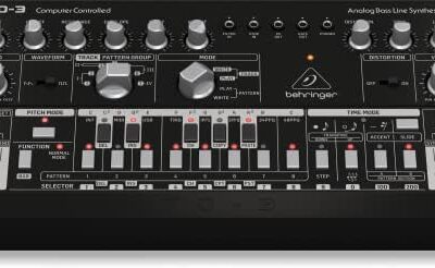 41EIHctR5oL. AC Behringer TD-3-BK Analog Bass Line Synthesizer with VCO, VCF, 16-Step Sequencer, Distortion Effects and 16-Voice Poly Chain