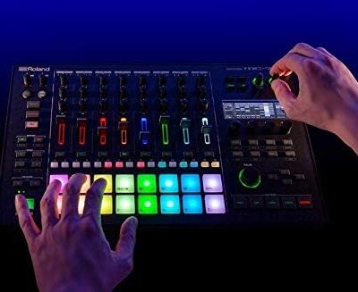 41nAK9sbDOL. AC Roland MC-707 Groovebox Professional Music Production Workstation (MC-707), Standard