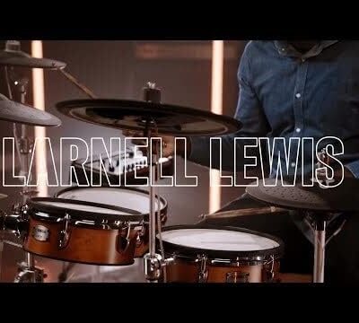 Yamaha DTX10K-X Electronic Drum Kit with TCS Pads (Black Forest) (4 Items)