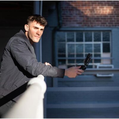 Sennheiser Pro Audio Sennheiser Professional MKE 200 + Mobile Kit, Directional On-Camera Microphone with Smartphone Clamp & Manfrotto PIXI Mini Tripod, 509256, Black