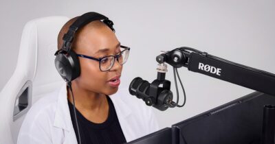 Rode PodMic USB Dynamic Broadcast Microphone with Black WS14 Pop Filter