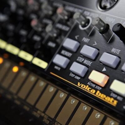 Korg Volca Beats Analog Rythem Machine w/Electribe-style 16-step Sequencer and Real Analog Sounds