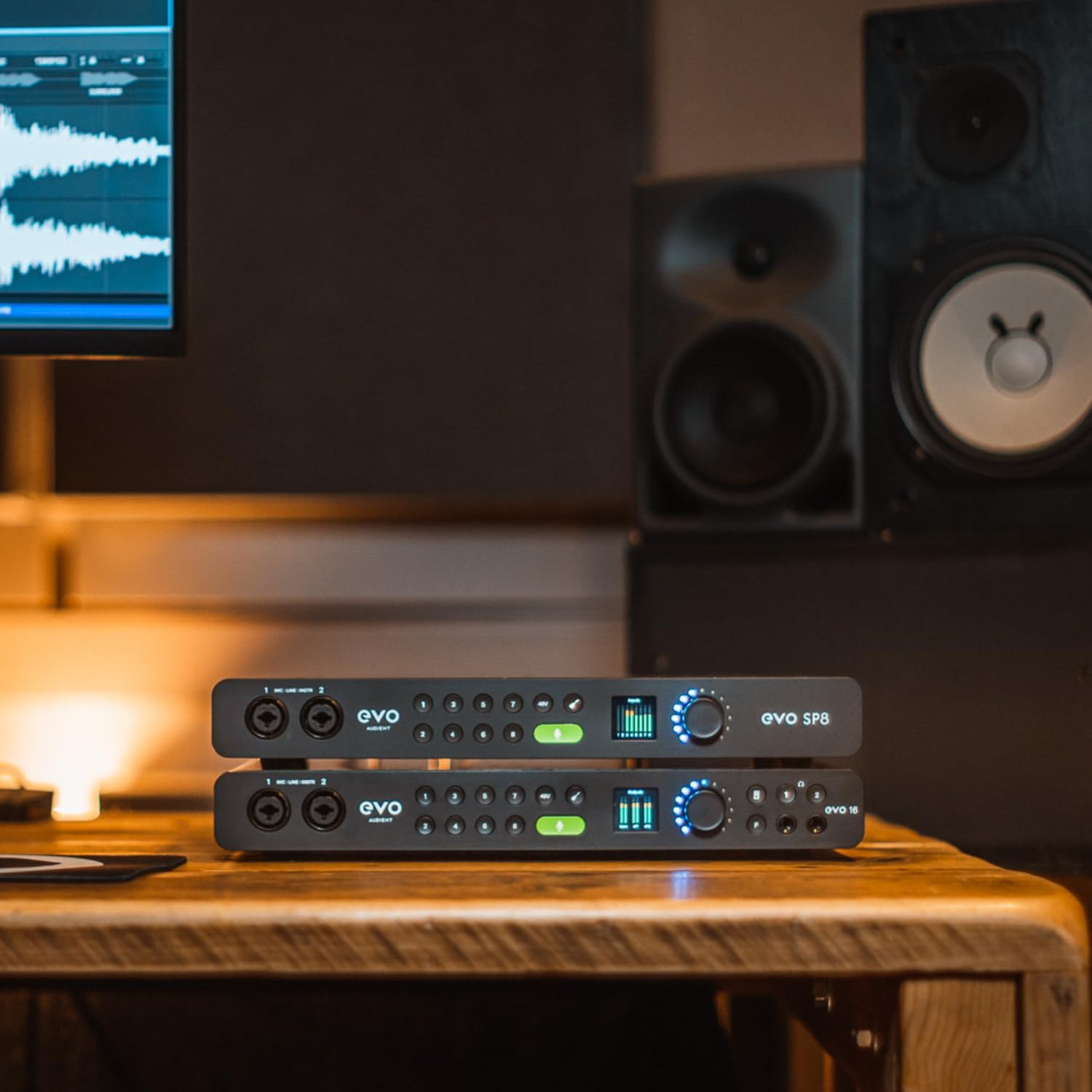 Audient EVO SP8 8-Channel Mic Pre Expansion with 8 ADAT Inputs/8 ADAT Outputs, for the Musician, Producer, or Engineer — Includes 8 EVO Microphone Preamps with Smartgain