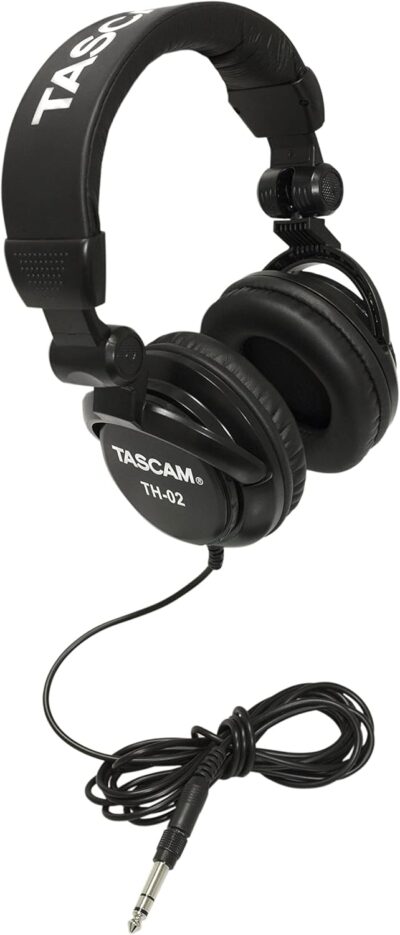 61D LjJldZL. AC SL1500 1774247929 5312 TASCAM Mixcast 4 and Studio Headphones Bundle