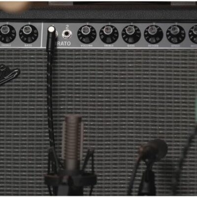 Fender Tone Master Deluxe Reverb Guitar Amplifier, Black, with 2-Year Warranty