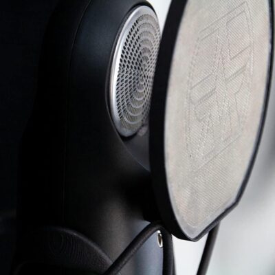 Aston Microphones ELEMENT BUNDLE The Worlds First Peoples Microphone – Cardioid Studio Microphone with all-new Ridyon™ Capsule