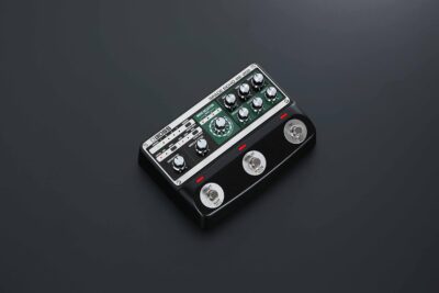 Boss RE-202 Space Echo Delay and Reverb Effects Bundle with Gearlux Instrument Cable, Patch Cable, and Picks