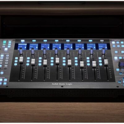 Solid State Logic UF8 Advanced DAW Controller Bundle with Solid State Logic UF1 Single-Fader DAW Control Surface
