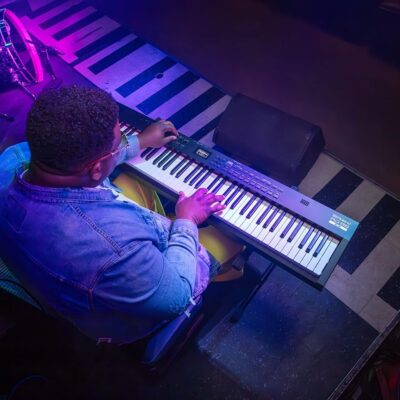 Roland RD-88 EX Stage Piano | 88-Note Keyboard with Expanded Sounds & Supreme Durability | SuperNATURAL Technology | ZEN-Core Engine with Over 3000 Onboard Sounds | Onboard Stereo Speakers