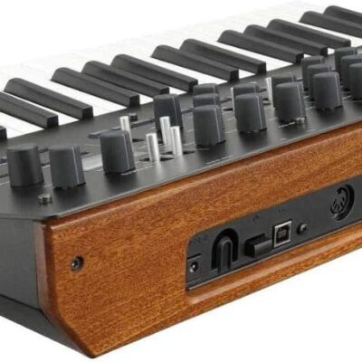 Korg minilogue xd 37-key Polyphonic Analog Synththesizer w/ 16-step Sequencer, 4 Voices and OLED Oscilloscope (MINILOGUEXD)