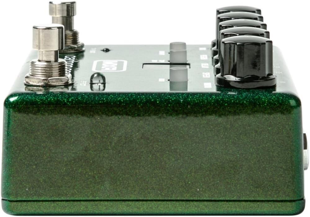 MXR M292 Carbon Copy Deluxe Analog Delay Pedal Bundle with 4 MXR Right Angle Patch Cables