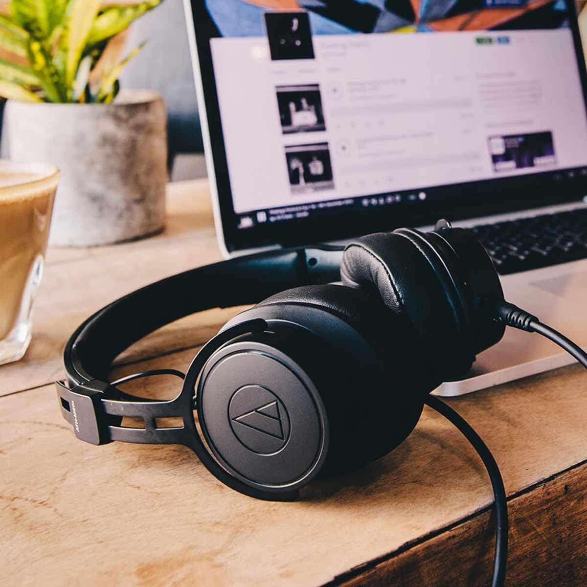 Audio-Technica ATH-M60XA Closed-Back Headphones