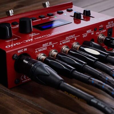 61gjSHjeVPL. AC SL1180 Boss RC-500 Loop Station Bundle with Gearlux Power Supply, Instrument Cable, Patch Cable, and Picks