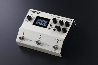 Boss DD-500 Digital Delay Bundle with Gearlux Power Supply, Instrument Cable, Patch Cable, and Picks