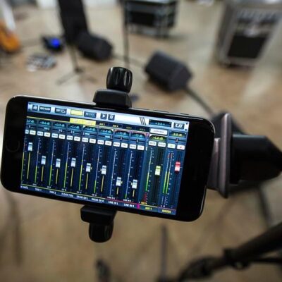 Soundcraft Ui16 Remote-Controlled 16-Input Digital Mixer