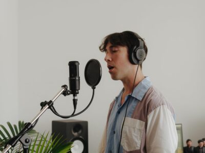 Audio-Technica AT2020 Cardioid Condenser Studio XLR Microphone, Ideal for Project/Home Studio Applications, Black