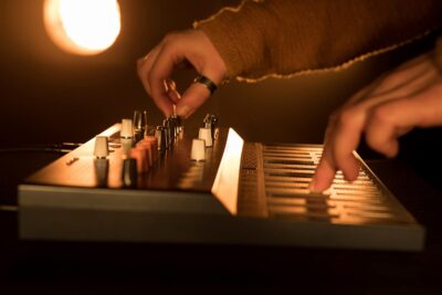 Arturia – MicroFreak Synthesizer Keyboard – 25-Key Hybrid Synth with PCB Keyboard, Wavetable & Digital Oscillators, Analog Filters