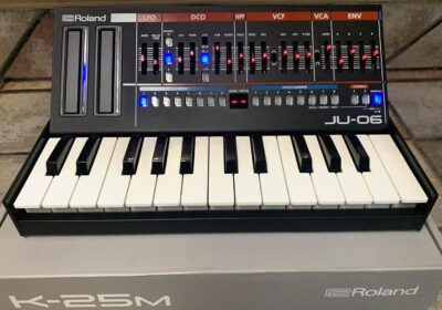 7183V0zNEDL. AC SL1500 Roland K-25M USB MIDI Keyboard Unit Bundle with MIDI Cable, Online Piano Lessons, and Austin Bazaar Polishing Cloth