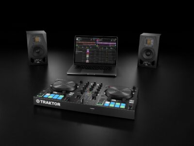 Native Instruments Traktor Kontrol S2 Mk3 DJ Controller, Black (25421)