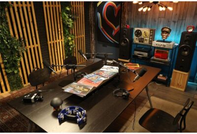 Earthworks ETHOS Condenser Broadcast Microphone – Silver