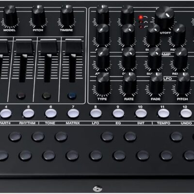 Roland SH-4D Desktop Synthesizer Bundle with Headphones, MIDI Cable, and Austin Bazaar Polishing Cloth