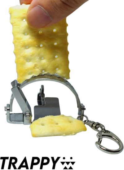 71FnUu8 ZdS. AC SL1500 Trappy – The Original MINI Bear Trap Keychain That Works – DESTROY Chips and Crackers!