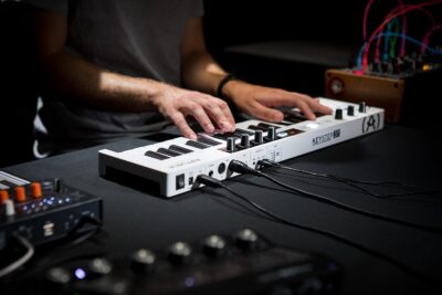 Arturia KeyStep 37 Controller & Sequencer USB/MIDI/CV Keyboard Controller