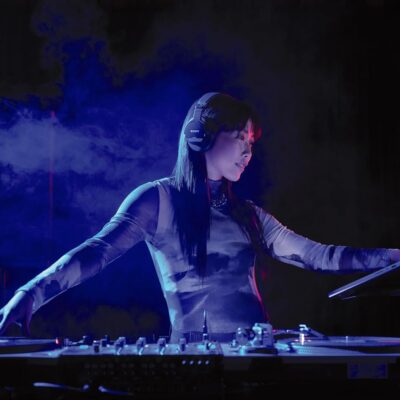 Sony MDR-M1 Professional Reference Closed Monitor Headphones