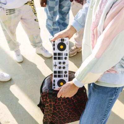 Hercules DJControl Mix – Bluetooth Wireless DJ Controller for Smartphones (iOS and Android) – dJay app – 2 Decks, White