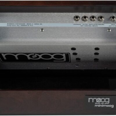 71UL7wZEq8L. AC SL1500 Moog Minimoog Model D Analog Synthesizer – Appalachian Cherry Bundle with Patch Cables, MIDI Cable and Austin Bazaar Polishing Cloth