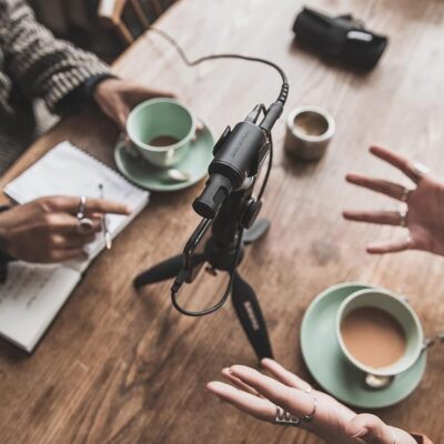 Shure MV88+ Video Kit – Digital Stereo Condenser Microphone for Apple and Android, with Manfrotto PIXI Tripod, Phone Clamp, Mount, iOS and USB-C Cables for Next-Level Compatibility and Connectivity