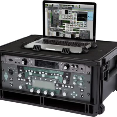 71dkLeF9LaL. AC SL1500 SKB Studio Flyer Rack Case 4U – Durable Mobile Studio Solution with Injection Molded Shell, TSA Locks, and Wheels for Musicians, DJs, and Producers – Securely Transport and Protect Your Gear