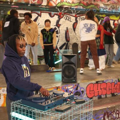 71lxl7npNYL. AC SL1366 AlphaTheta OMNIS-Duo Portable All-in-One Battery Powered DJ Controller