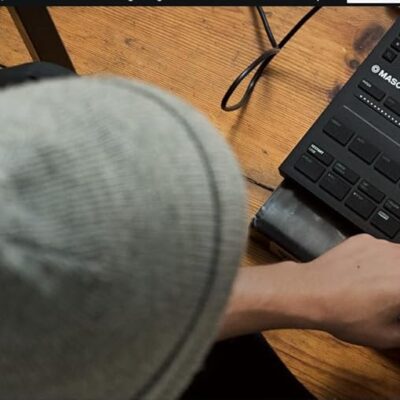 Native Instruments Maschine Mikro Mk3 Drum Controller, 25707