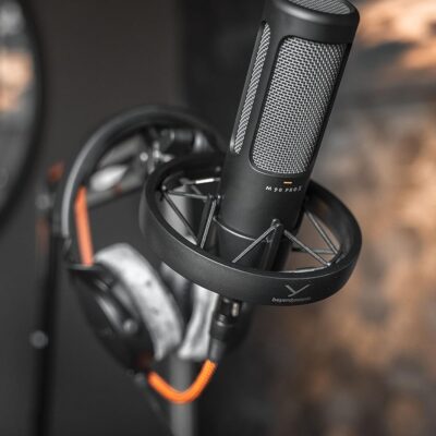 beyerdynamic PRO X M90 Side Addressed Condenser Microphone with Storage Bag, Pop Filter, and Shock Mount