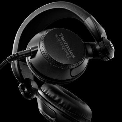 71w6vuYXIFL. AC SL1500 Technics Professional DJ Headphones with 40mm CCAW Voice Coil Drivers, 270° Swivel Housing and Locking Detachable Cord; Lightweight, Foldable High Input – EAH-DJ1200-K (Black)