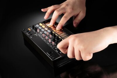 Korg Volca Beats Analog Rythem Machine w/Electribe-style 16-step Sequencer and Real Analog Sounds