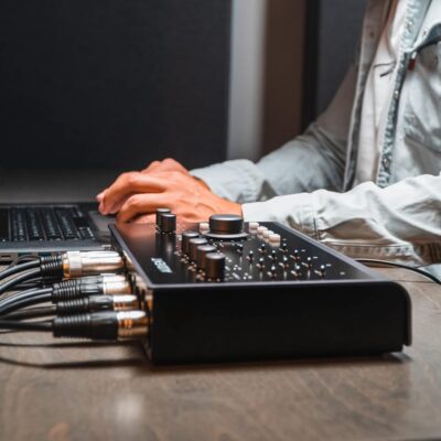 71x68xcrYL. AC SL1500 Audient iD44 MKII USB Audio Interface