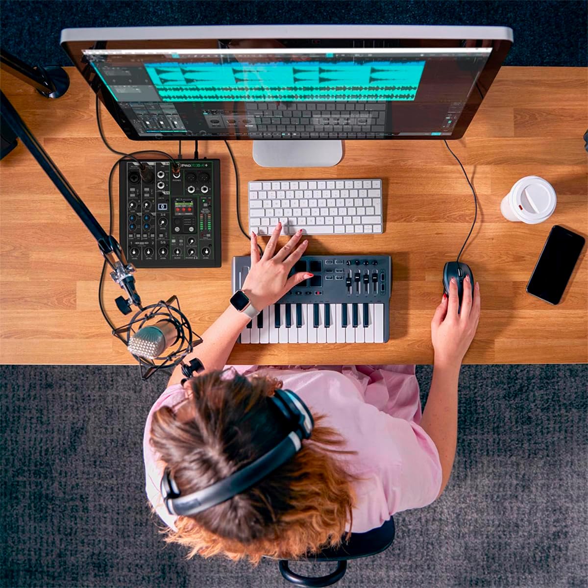 Mackie ProFX6v3+ 6-Channel Professional Analog Mixer with USB, Onyx Mic Preamps, GigFX Effects Engine, and Bluetooth