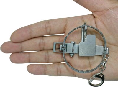 819uUQIpfZS. AC SL1500 Trappy – The Original MINI Bear Trap Keychain That Works – DESTROY Chips and Crackers!