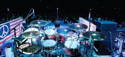 Shure BETA 57A Instrument Microphone – Supercardioid Dynamic Mic for Vocal and Instrumental Applications with High Output Neodymium Element, Durable Steel Mesh Grille and Shock Mount