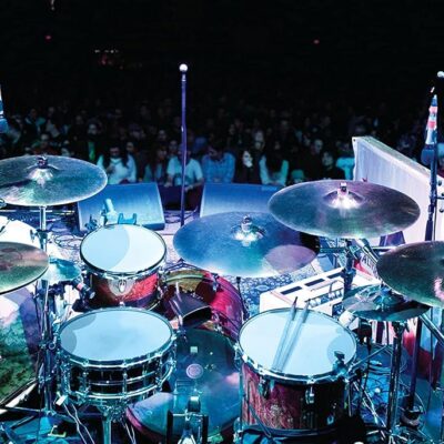 Shure BETA 57A Instrument Microphone – Supercardioid Dynamic Mic for Vocal and Instrumental Applications with High Output Neodymium Element, Durable Steel Mesh Grille and Shock Mount