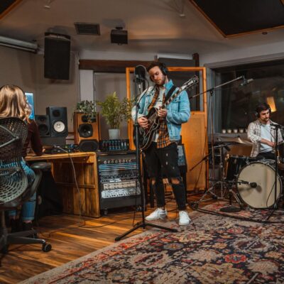 81E1eLOOiL. AC SL1500 Audient EVO SP8 8-Channel Mic Pre Expansion with 8 ADAT Inputs/8 ADAT Outputs, for the Musician, Producer, or Engineer — Includes 8 EVO Microphone Preamps with Smartgain