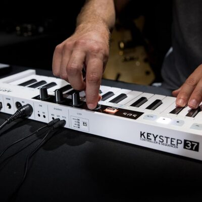 Arturia KeyStep 37 Controller & Sequencer USB/MIDI/CV Keyboard Controller