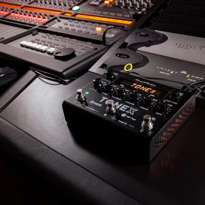 IK Multimedia TONEX Pedal: Stereo multi-effects guitar and bass pedal with 150 Presets, 15 Pre/Post FX, Tuner, Tap Tempo, Headphone Out, Software Player and Editor
