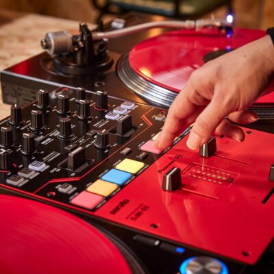 Pioneer DJ DJM-S5 2-channel Mixer for Serato DJ,Red/Black