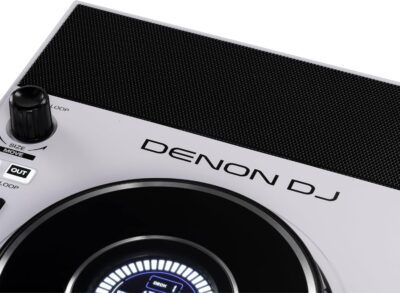 81OePrSm3PL. AC SL1500 Denon DJ SC LIVE 4 WHITE – Standalone DJ Controller with Stems on 4-Decks, Wi-Fi Streaming, Build-in Speakers, Serato DJ and Virtual DJ Compatible