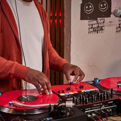 Pioneer DJ DJM-S5 2-channel Mixer for Serato DJ,Red/Black