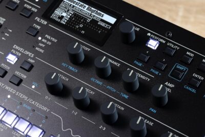 81VTAgacKNL. AC SL1500 Korg WaveState Wave Sequencing Synthesizer 37-Key w/ 64 Stereo Voices and Gigabytes of Samples