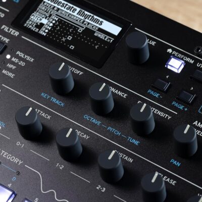 81VTAgacKNL. AC SL1500 Korg WaveState Wave Sequencing Synthesizer 37-Key w/ 64 Stereo Voices and Gigabytes of Samples